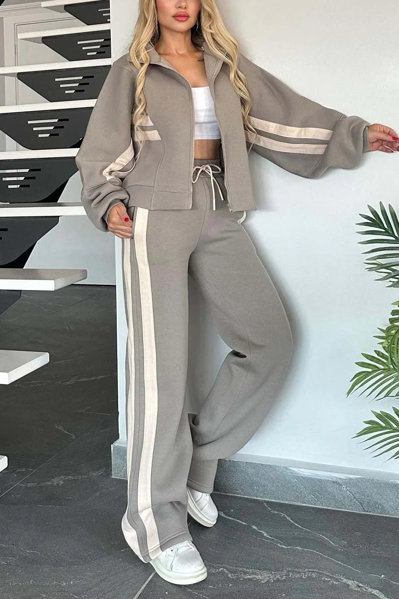 Women's White Sports Set | UWANTWOW Fashion Store - Modern Print